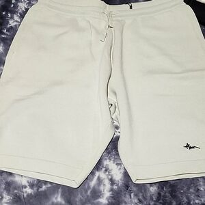 Never worn just try it on Casual short